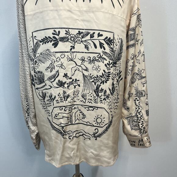 Me369 Blouse Tunic size Medium Gold Black HELLO HEY HI Artsy Peacock Graphic #S - Picture 11 of 12